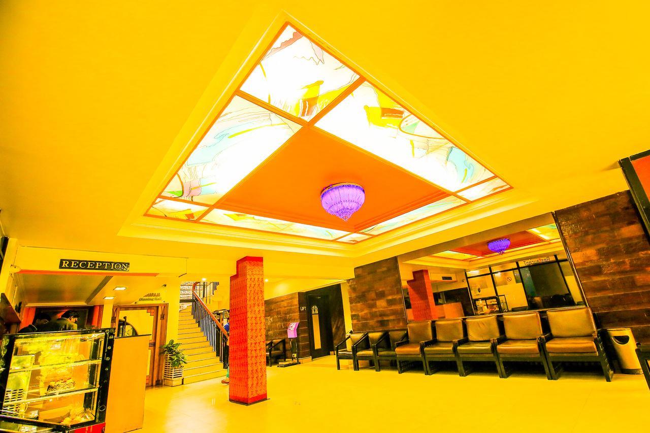 Hotel Sangam Karād 외부 사진